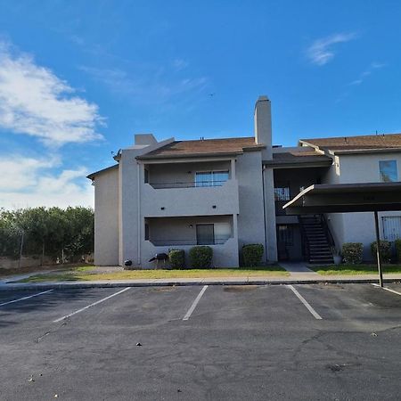 2Bed 1 Bath Condo Near Nellis Afb & The Strip Лас-Вегас Экстерьер фото