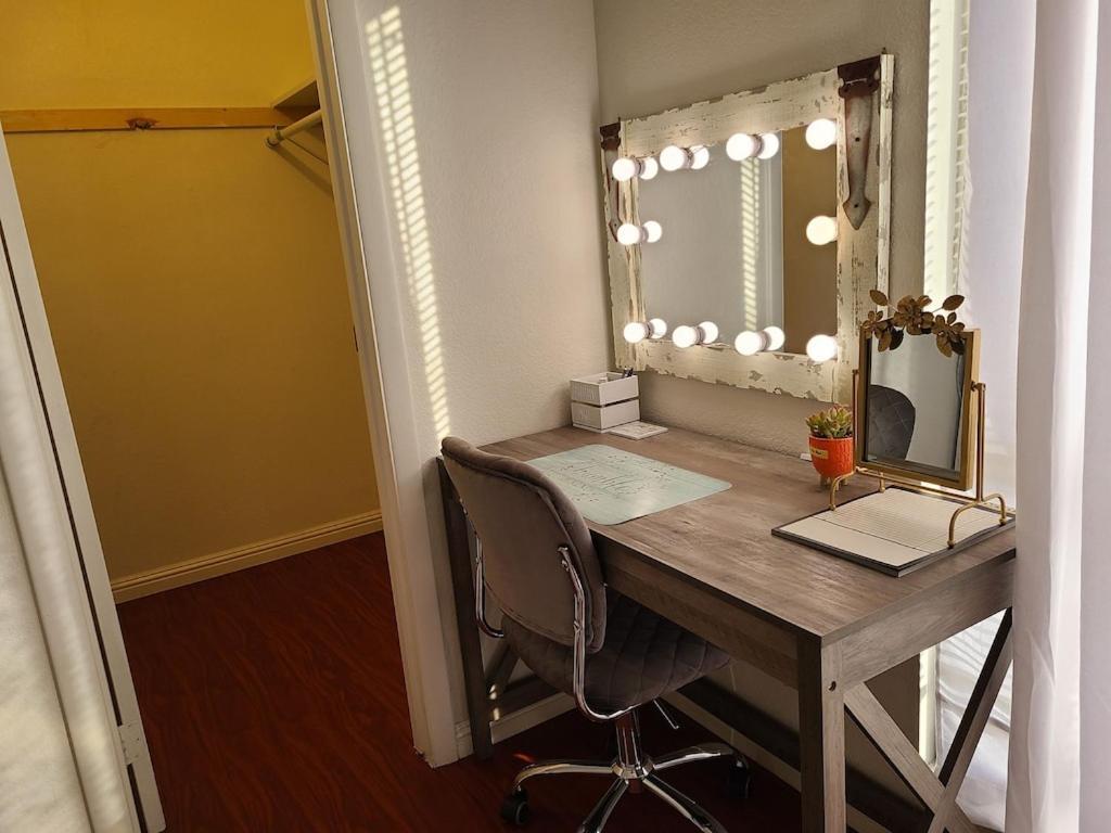 2Bed 1 Bath Condo Near Nellis Afb & The Strip Лас-Вегас Экстерьер фото