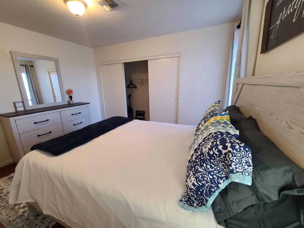 2Bed 1 Bath Condo Near Nellis Afb & The Strip Лас-Вегас Экстерьер фото