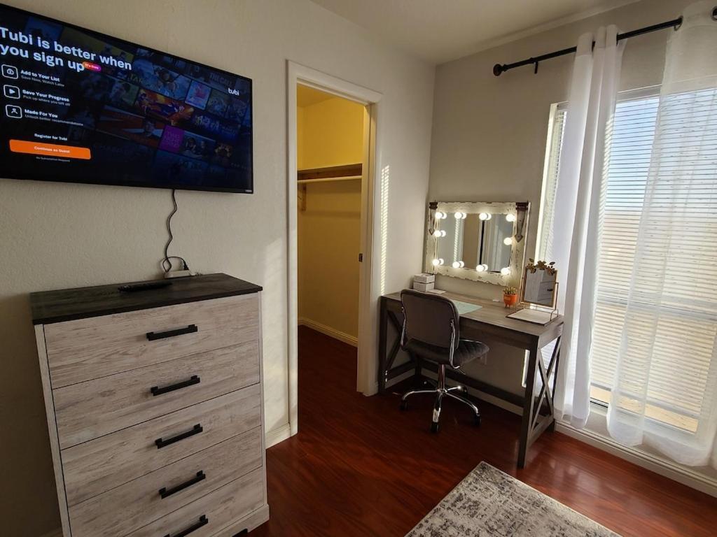 2Bed 1 Bath Condo Near Nellis Afb & The Strip Лас-Вегас Экстерьер фото