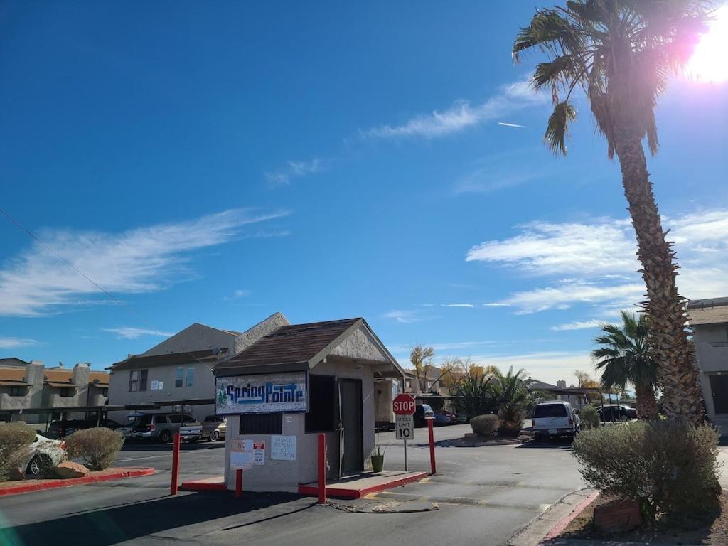 2Bed 1 Bath Condo Near Nellis Afb & The Strip Лас-Вегас Экстерьер фото