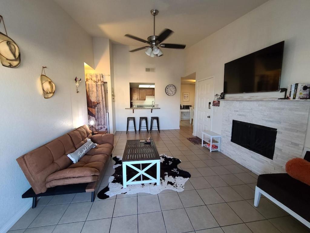 2Bed 1 Bath Condo Near Nellis Afb & The Strip Лас-Вегас Экстерьер фото