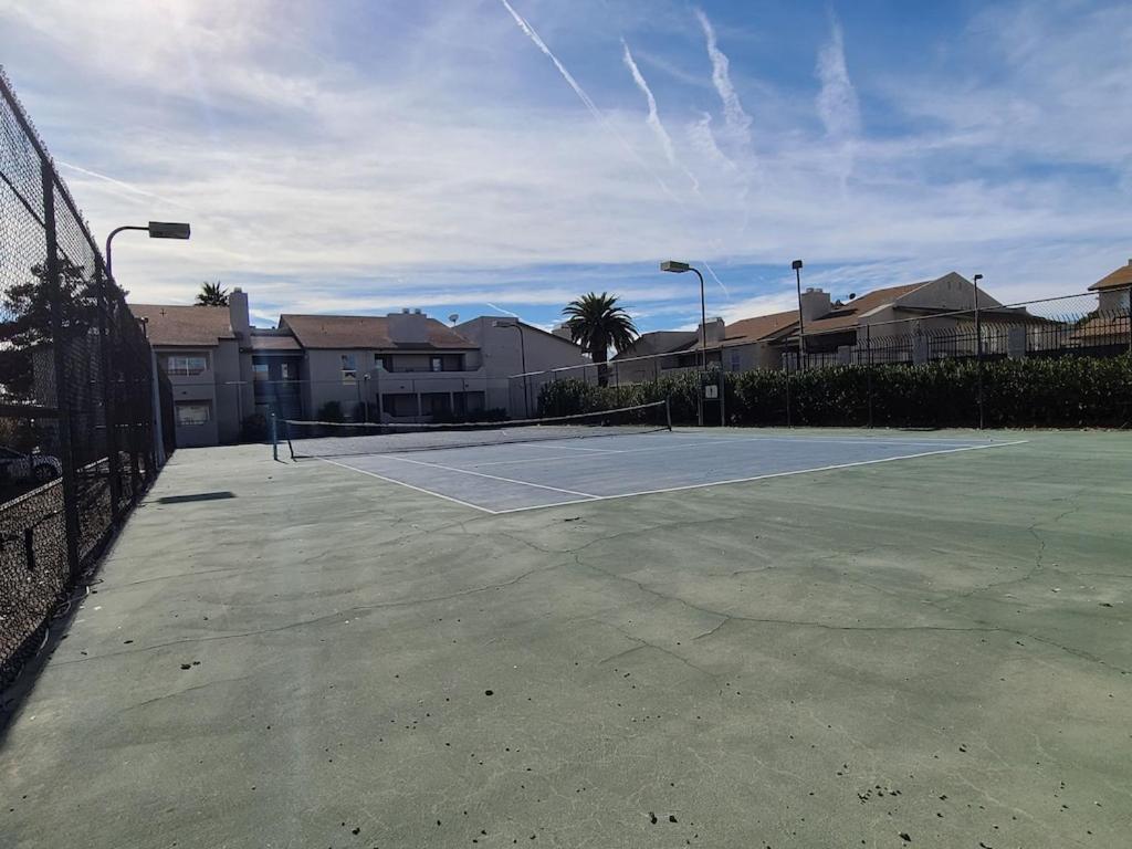 2Bed 1 Bath Condo Near Nellis Afb & The Strip Лас-Вегас Экстерьер фото